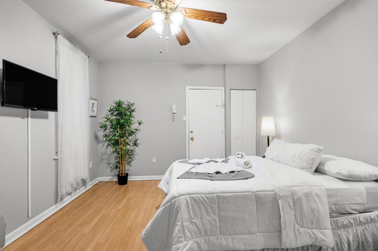 Apartment Private W Cozy Yard *